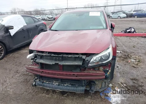 2015 Subaru Legacy 2.5I Limited z USA, uszkodzony, nr VIN 4S3BNBN66F3029772